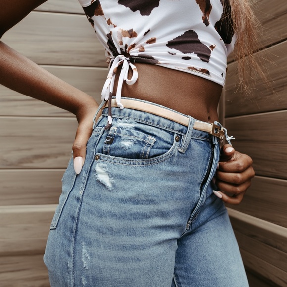 *ONE LEFT!* Daylen High Rise Distressed Boyfriend Jean - Picture 7 of 12